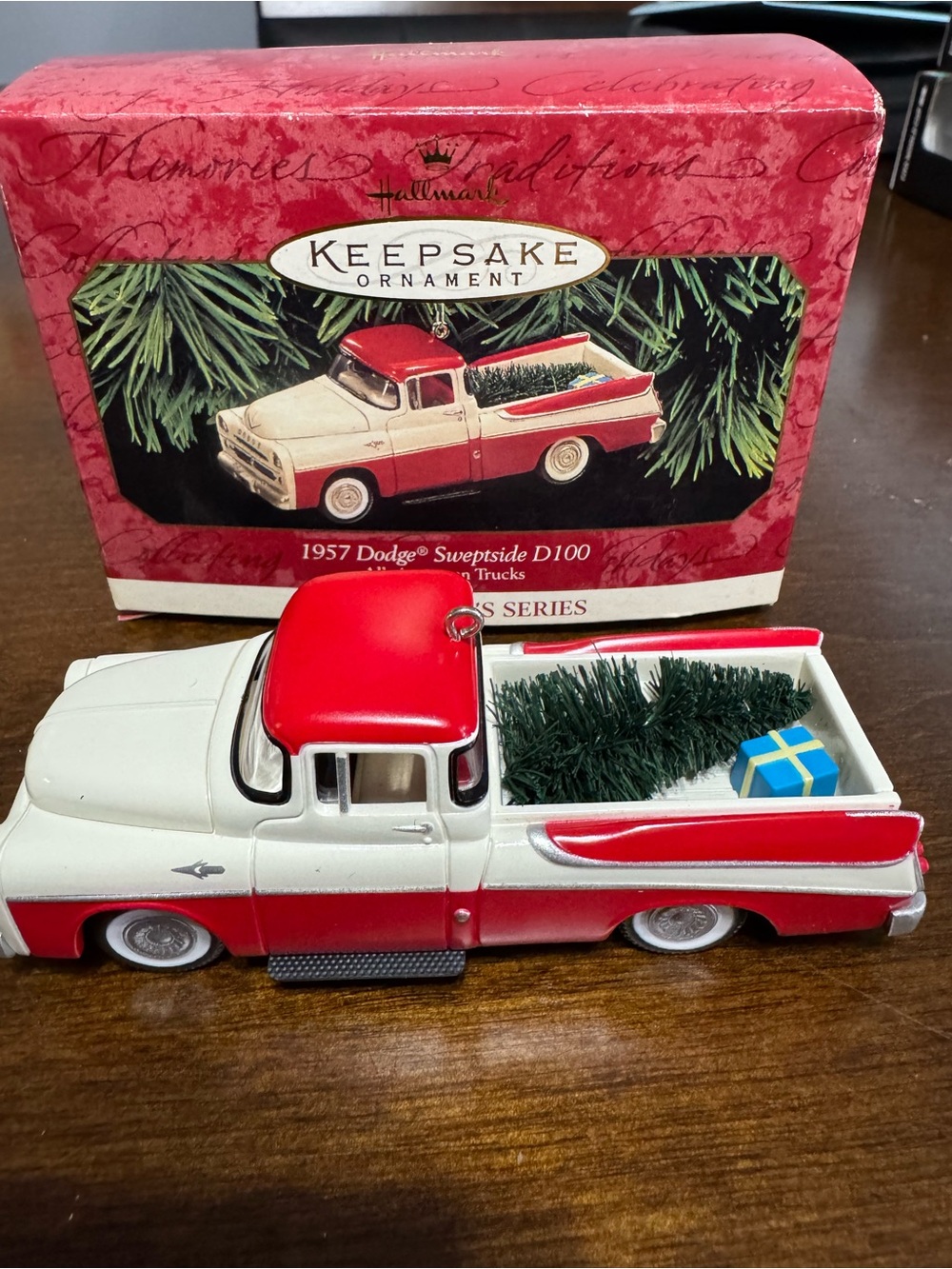 Hallmark Keepsake Collectors Series 1957 Dodge Truck Ornament